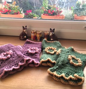 Flora crochet fingerless mittens