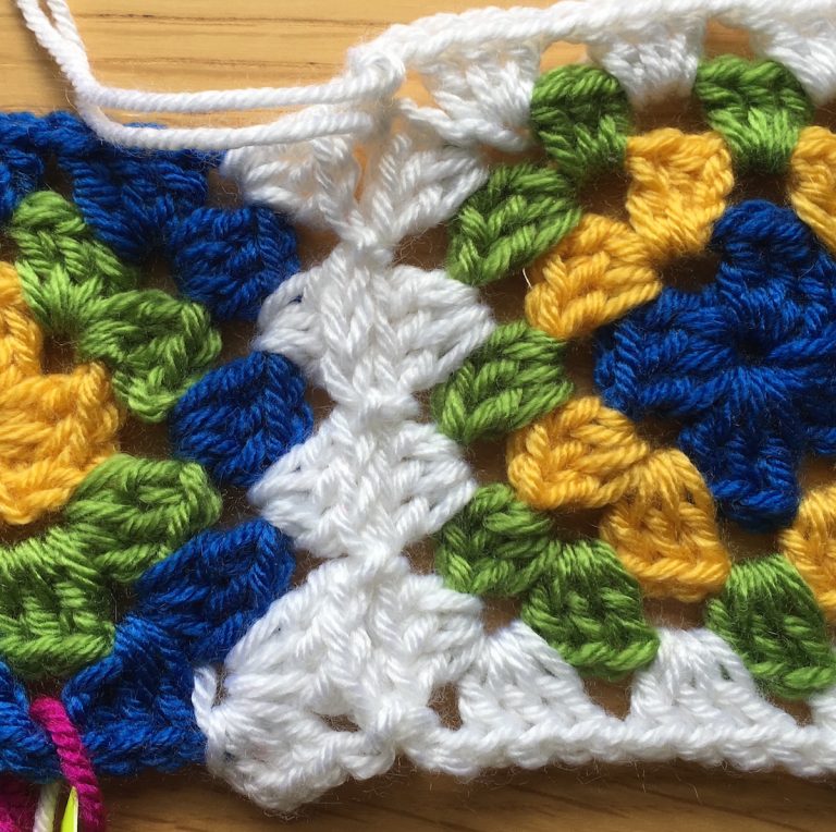 Join-as-you-go granny square