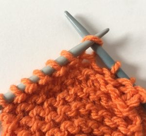 Knit stitch step 2