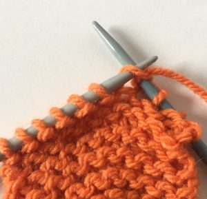 Knit stitch step 4