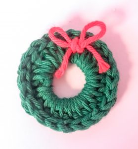 crochet wreath applique